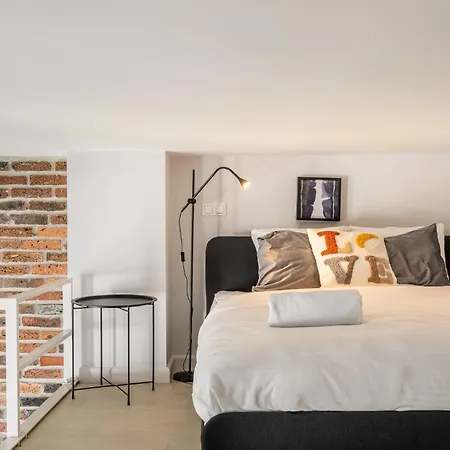 Apartment Rentplanet - Matejki Wroclaw